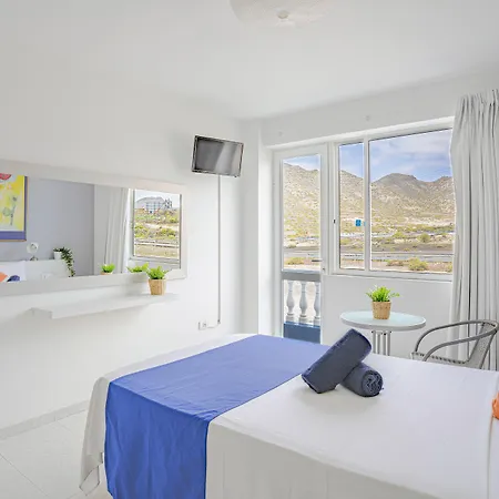 Neon Tenerife Hotell