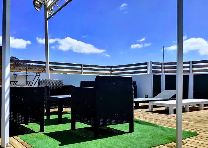 Neon Tenerife 2* Guaza